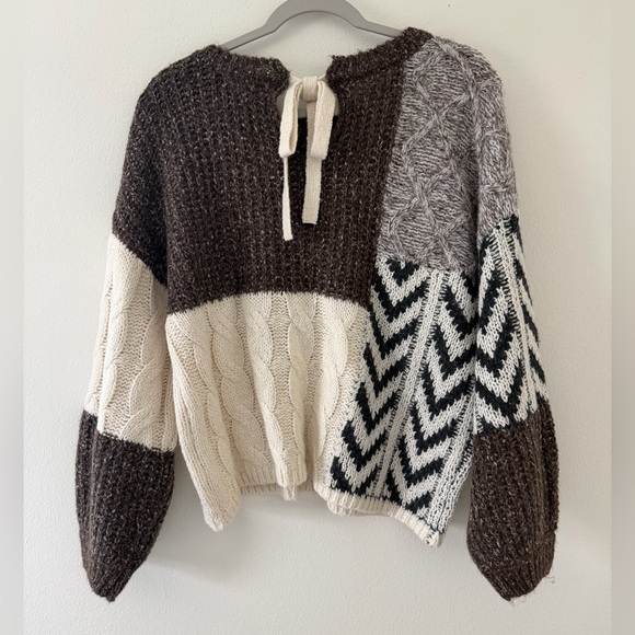 NWT Buckle Blu Pepper Brown and Cream Patchwork Sweater size small - Picture 9 of 10